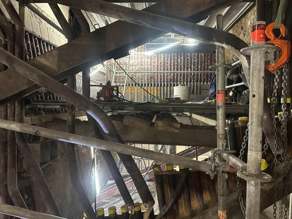 Écran de tubes de chaudière vu depuis l'échafaudage